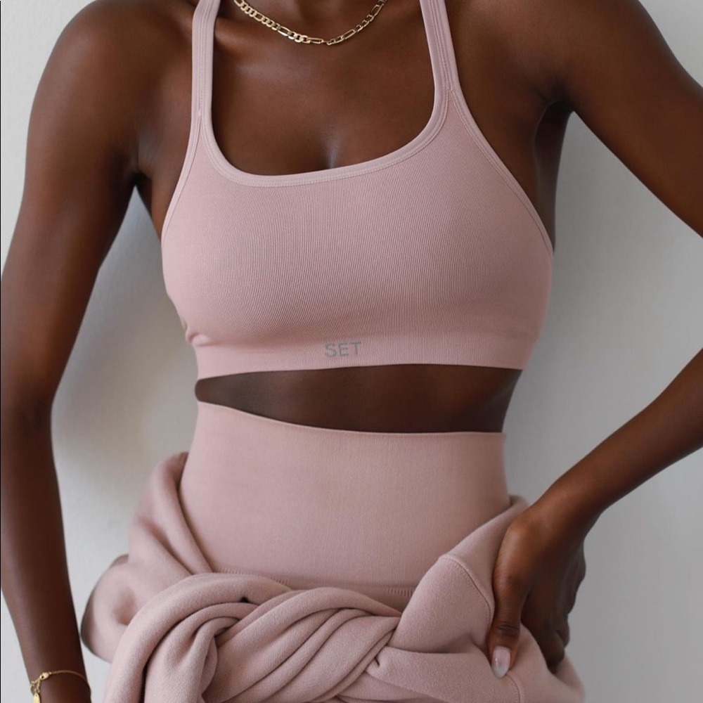 Set active box cut top in Amethyst